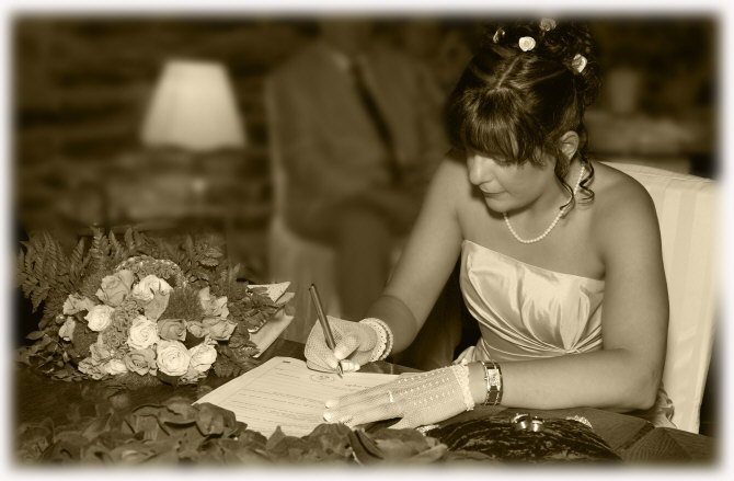 DSC_9695 bea9 sepia